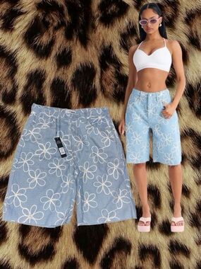 (SIZE 11) Fashion Nova Good Vibes Embroidered Denim Jorts - Light Wash